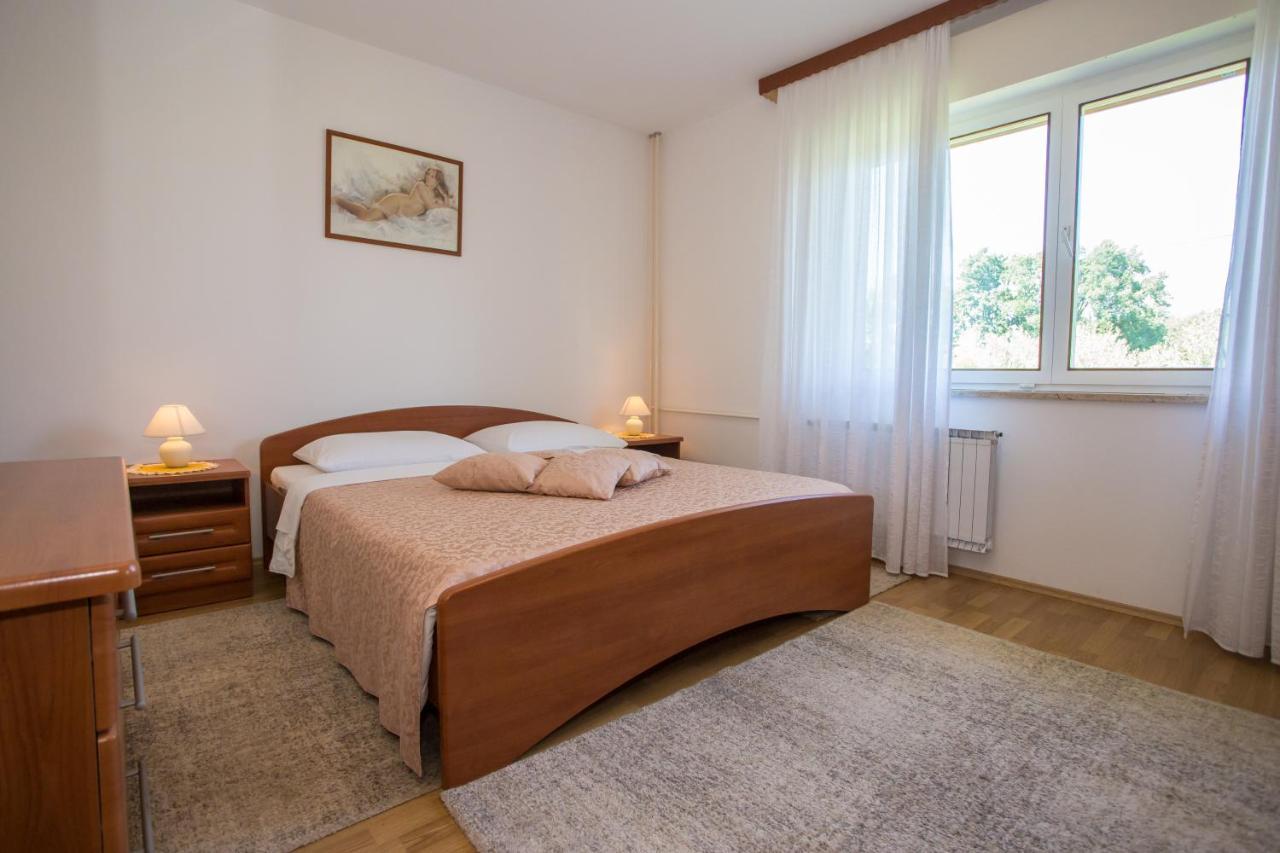 Garden View Apartment In Porec For 2 - 4 Persons ภายนอก รูปภาพ
